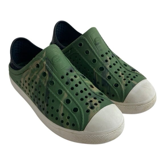 Skechers Guzman Unisex Slip On Kids Shoes Size 1 US Green/White Water - Picture 2 of 9